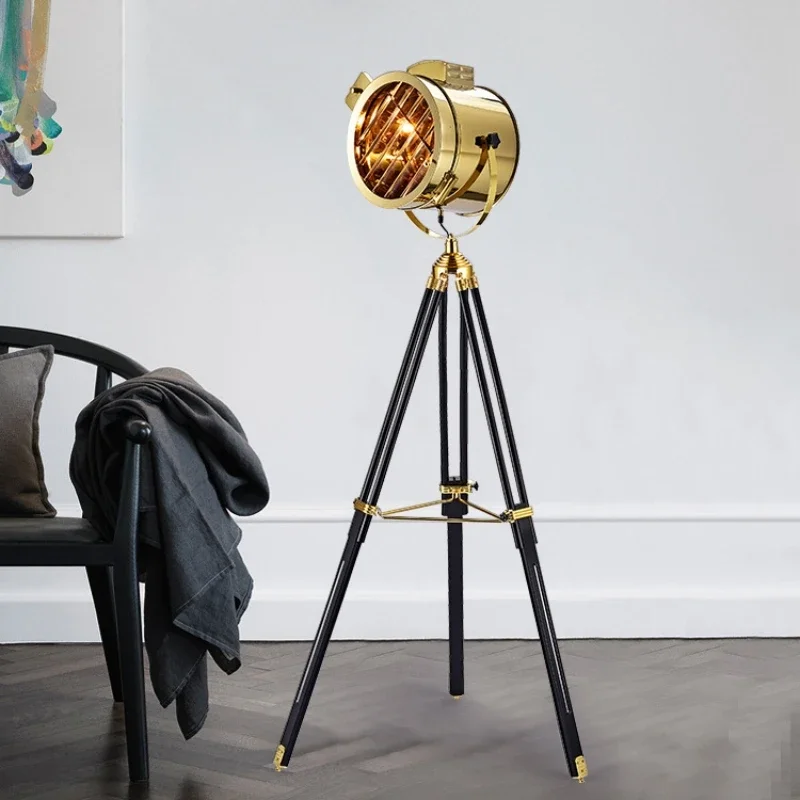 Floor Lamp Tripod - Nordic criativo designer de aço inoxidável