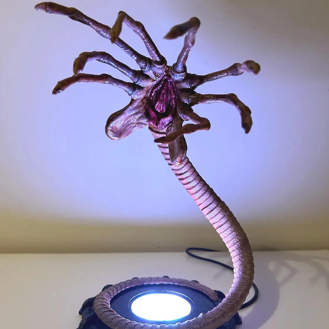 Lighting Decor Ideas - Luminária Alien Facehugger, Decoração de Abóbora